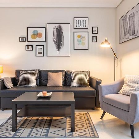 Apartamento en el corazón de Triana,garaje y patio Sevilha Exterior foto