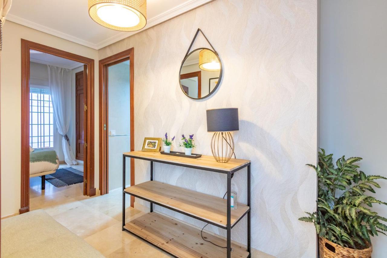 Apartamento en el corazón de Triana,garaje y patio Sevilha Exterior foto