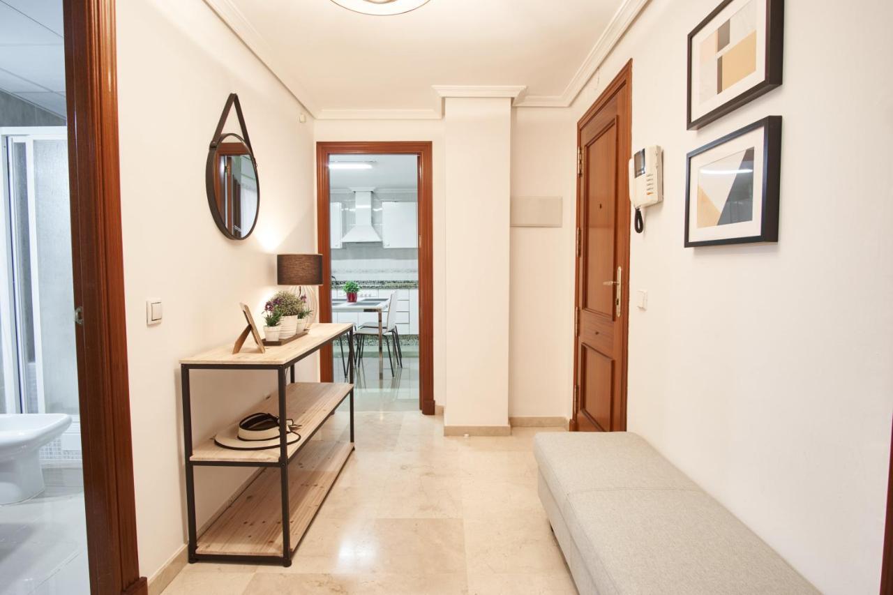 Apartamento en el corazón de Triana,garaje y patio Sevilha Exterior foto