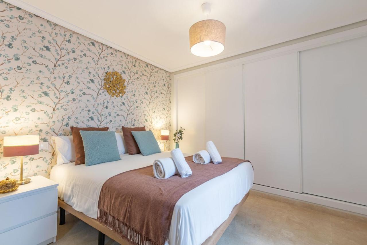 Apartamento en el corazón de Triana,garaje y patio Sevilha Exterior foto